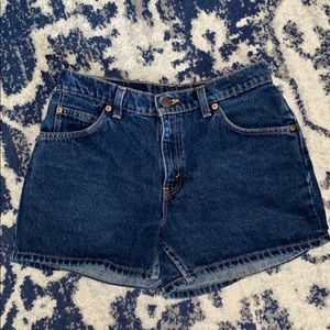 Vintage Levi’s shorts